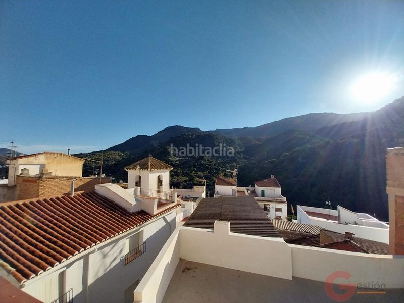 Foto ce6deec3-82b4-498e-8710-33eb0fd81e33. Casa a Guájares (Los)