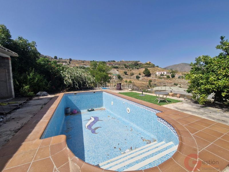 Foto ae5620af-116d-48dc-b1e2-0793b20bed91. Masia amb piscina a Centro Salobreña