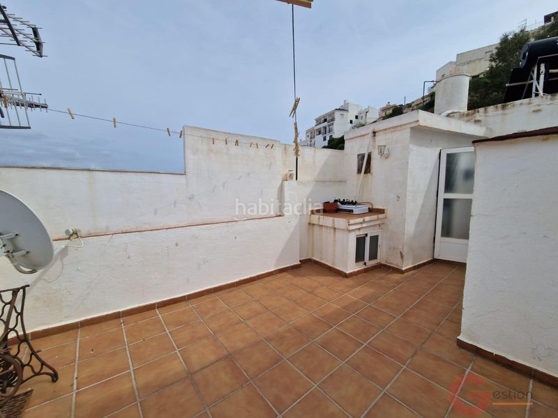Foto d27fee23-d9fd-4a15-a683-635f4938b786. Casa a Centro Salobreña