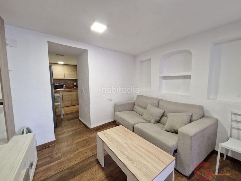 Foto d98c2a53-1529-4218-baad-d988b4e8561f. Casa a Centro Salobreña