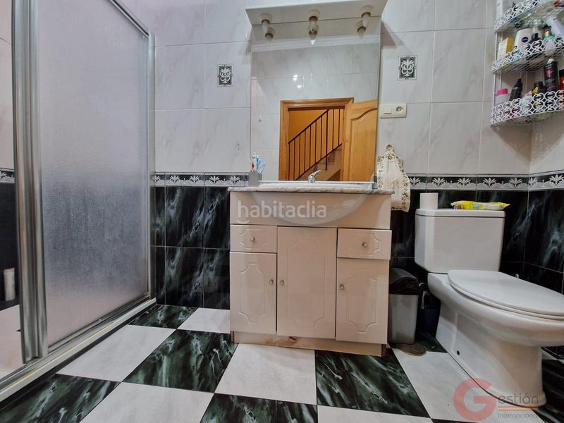Foto ebde2d81-f7c1-42ab-befb-100cf52156d5. Casa a Centro Salobreña