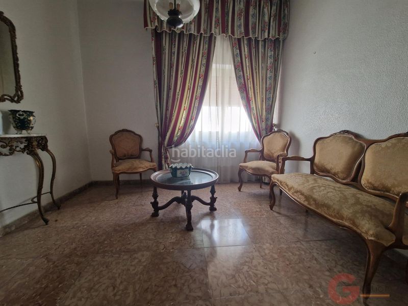 Foto a10fe221-a995-44f3-9574-9055c03788f6. Casa amb aparcament a Centro Salobreña