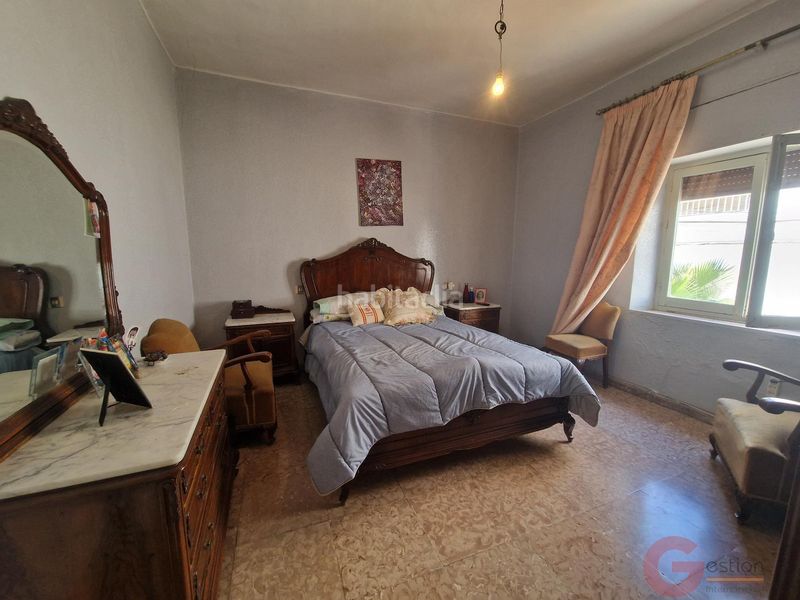 Foto d3360b1a-4ef1-47d8-81c8-3f9d54ab43e1. Casa amb aparcament a Centro Salobreña