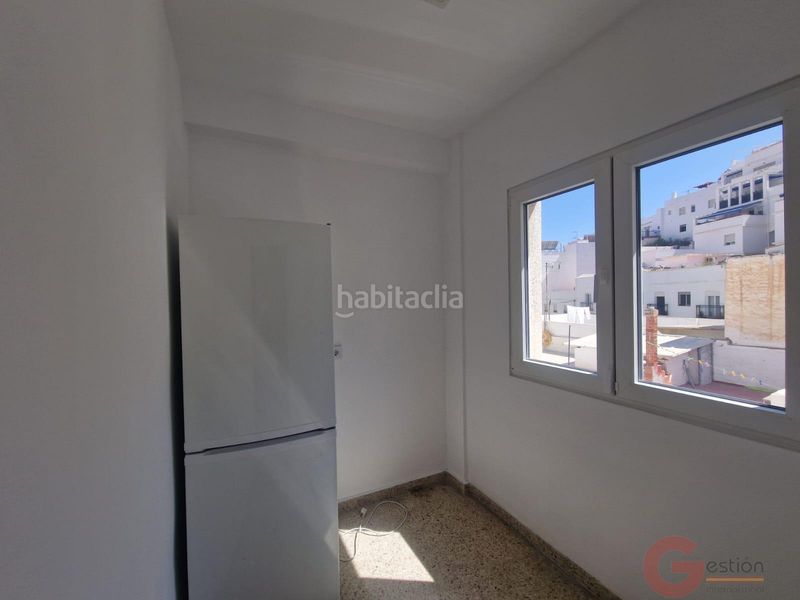 Foto 5ff84782-7b0d-43c2-8ae3-8ba84f8969a7. Pis a Centro Salobreña