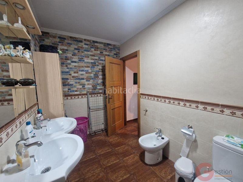 Foto 5f0685a3-7545-4d14-8c4d-c04b672b9151. Casa amb piscina a Molvízar