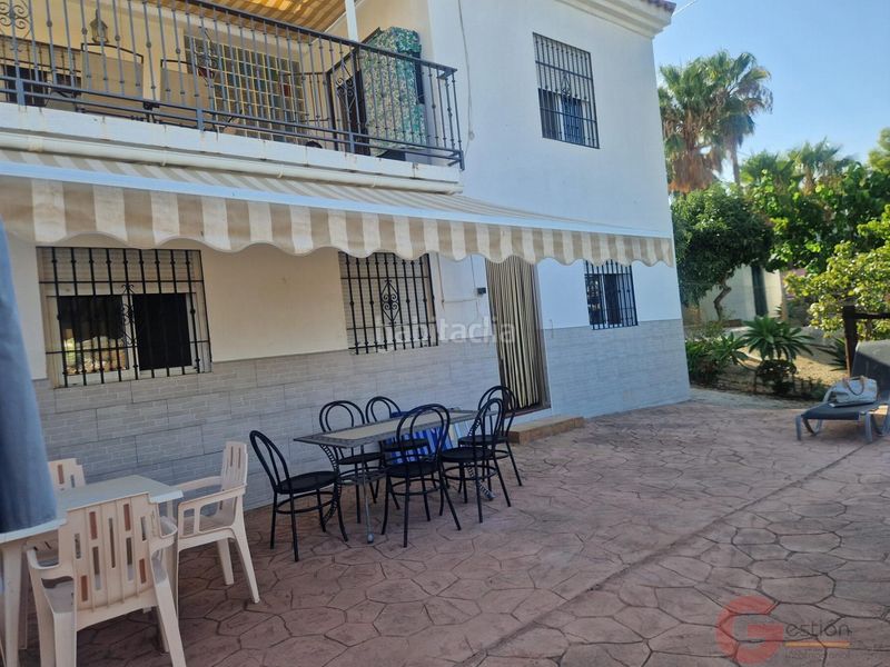 Foto f7634204-e4dc-4d0b-9731-6a2ec26869a7. Casa amb piscina a Molvízar