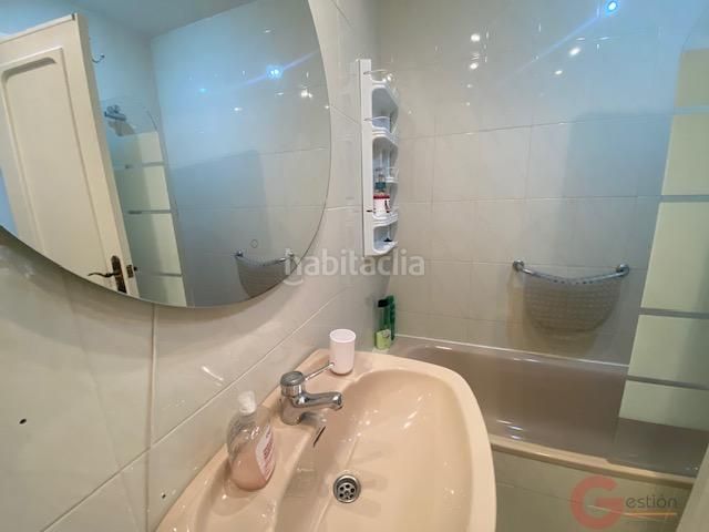 Foto 7729577e-476f-453b-aa69-99642c2275e5. Apartament amb aparcament a Almuñecar centro Almuñécar