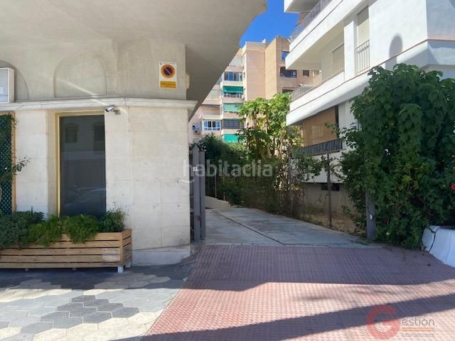 Foto b4020d18-ab3f-4db6-b454-ab76913b8024. Apartament amb aparcament a Almuñecar centro Almuñécar