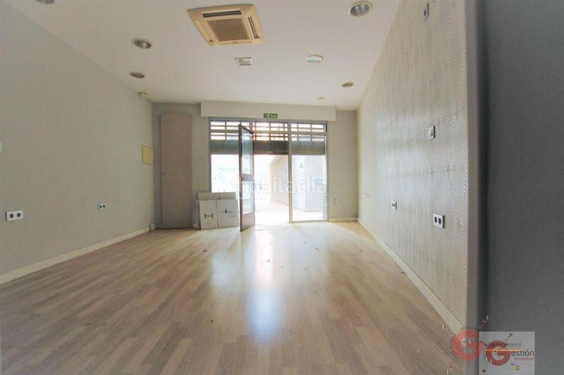 Foto 7c9827b0-fc5d-4709-b348-d3f3d3ec0520. Local comercial local en Motril ciudad Motril