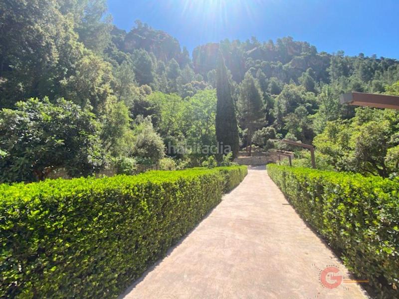 Foto e52ad49f-7e30-4601-98a9-cdfc95038c71. Masía finca rustica en Castril