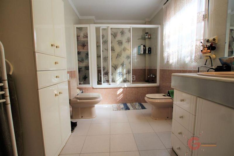 Foto 00ad844d-c202-4434-8960-1a86c5ffe7a3. Chalet  en Motril ciudad Motril