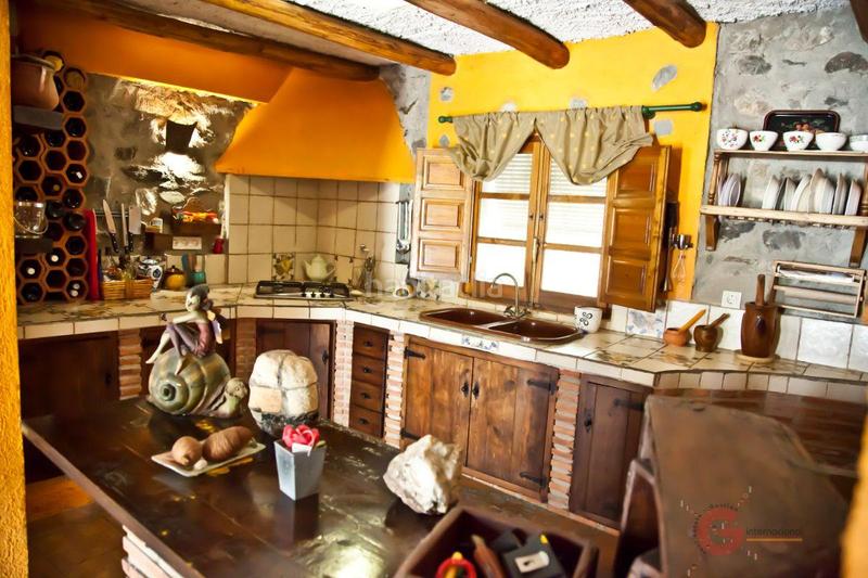 Foto a2550202-e1b4-4210-8586-c669794c3804. Masía finca rustica en Órgiva