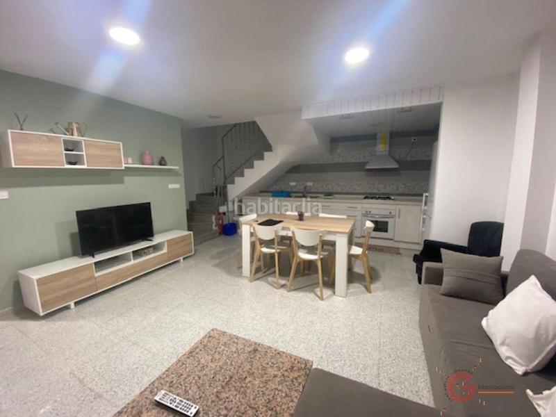 Foto 1c8936c3-bab7-44a1-8f19-f19aeeefa753. Chalet  en La Mamola Polopos