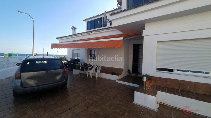 Foto f3781c35-51e6-4289-a43c-69b0afc7f253. Chalet  en Castell de Ferro