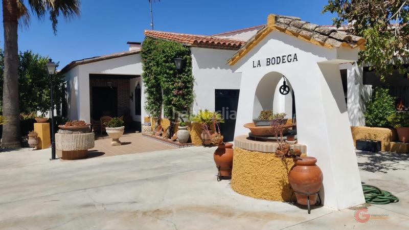 Foto 5092f958-d16f-4b5f-87f8-f41e30f3a8ab. Chalet  en Montilla