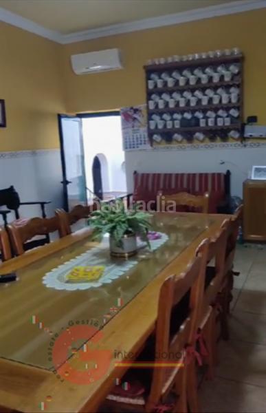 Foto a762be6f-2ab8-4c72-b9c2-94a4c65737f6. Chalet  en Montilla