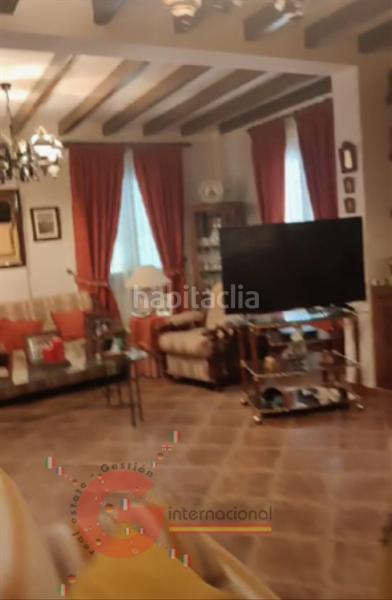 Foto b2625b8d-29b5-4ce0-ac7f-2e98bbd14484. Chalet  en Montilla