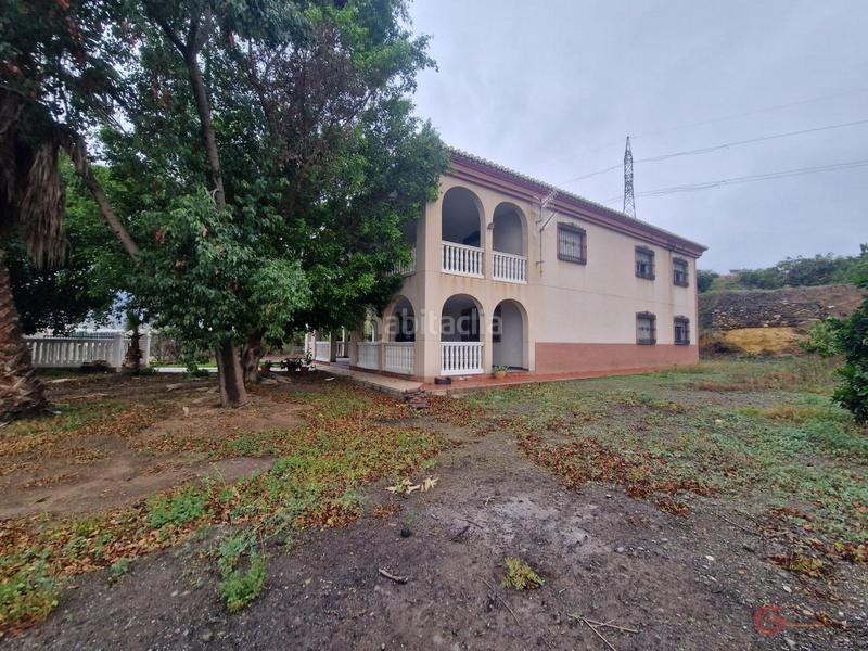 Foto d945f747-38e7-4c0d-abb6-2cdb06bace65. Xalet a Molvízar