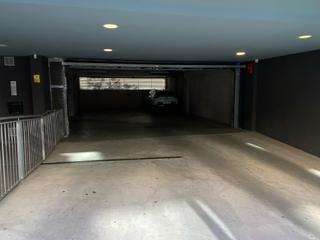 Autoparkplatz in Montgat. Plaza de parking zona parque tranvia