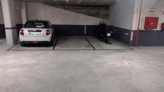 Autoparkplatz in Montgat. Plaza parking en zona parque tranvia