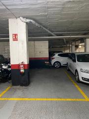 Aparcament cotxe  Carrer de salamanca. Parking zona estacion