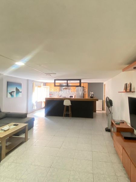 Foto ded195a4-9253-46f3-8e4f-cec10db8ac6e. Local comercial a Can Tintorer-Can Tries Gavà