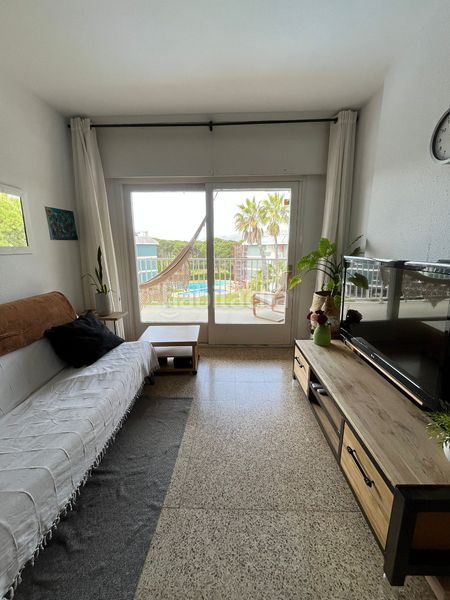 Foto 05325763-77e9-424d-abb6-ee23937b4270. Apartament amb calefacció piscina a Gava Mar Gavà