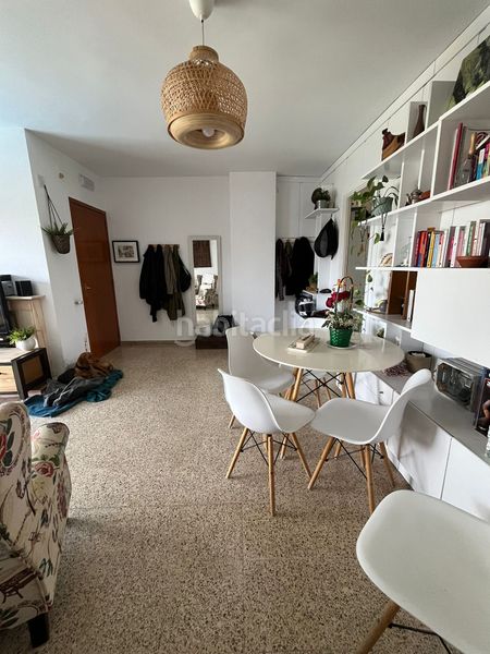 Foto 1e376385-6f59-42e6-8cfd-94fd7ece2088. Apartament amb calefacció piscina a Gava Mar Gavà