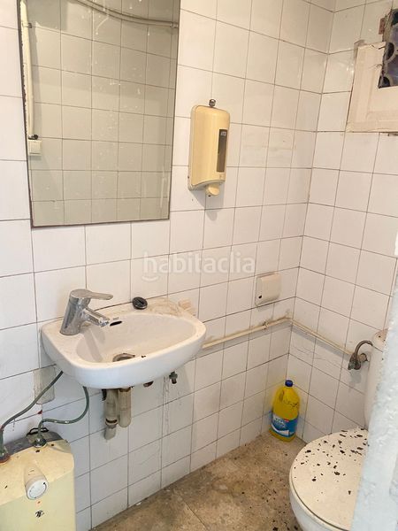 Foto b4eb1260-8825-448e-be75-e19955c1a803. Lloguer local comercial a Centre Viladecans