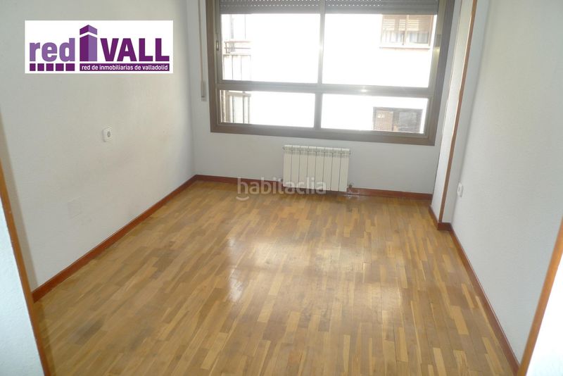 Foto 0f49ce32-81cc-410b-b4c6-bf9c1cbcc1d3. Pis amb calefacció aparcament a Centro Valladolid