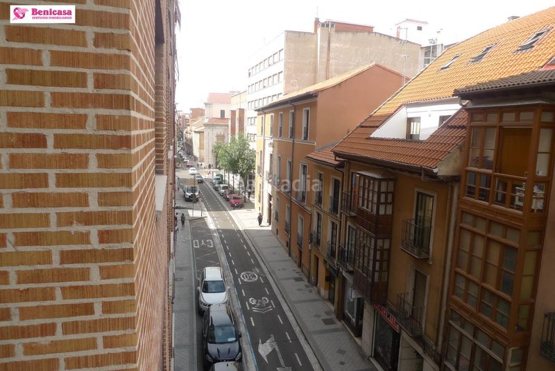 Foto 1075497b-3491-41fb-958b-62044ac8e1fb. Pis amb calefacció aparcament a Centro Valladolid