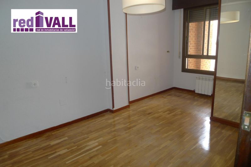 Foto 56f37ef6-2917-48c2-ab2e-3985f5e420b2. Pis amb calefacció aparcament a Centro Valladolid