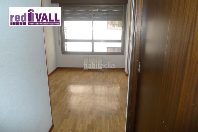Foto e40767b7-a89c-444e-b521-e7e986b3545b. Pis amb calefacció aparcament a Centro Valladolid