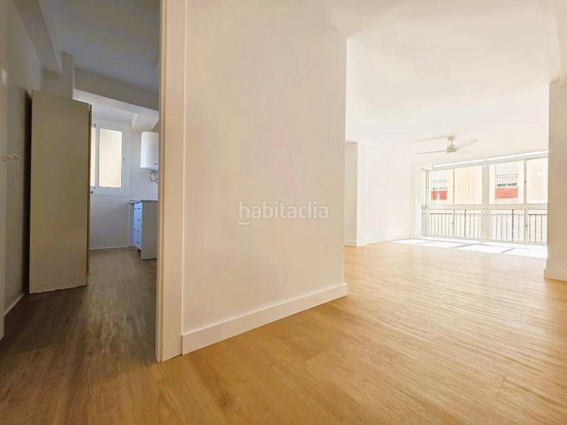 Foto 124d7d3d-ca36-42f8-b06e-4944d13c61ff. Appartamento in Parque Ayala - Jardín de la Abadía - Huelín Málaga