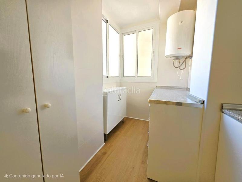 Foto 9d25bda3-8076-46eb-b9ae-b1820a7f0ac3. Appartamento in Parque Ayala - Jardín de la Abadía - Huelín Málaga