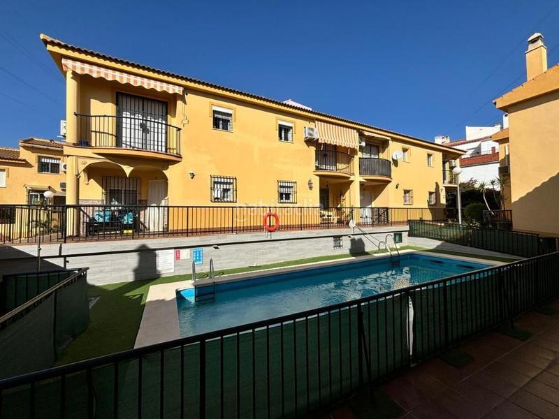 Foto d097fd10-375f-4fae-ba22-3f0096d48866. Affitto casa a schiera con parcheggio piscina in El Consul - Ciudad Universitaria - El Romeral Málaga