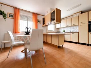 Appartamento in Los Guindos - Parque Mediterráneo - Santa Paula. Piso de tres dormitorios en santa paula