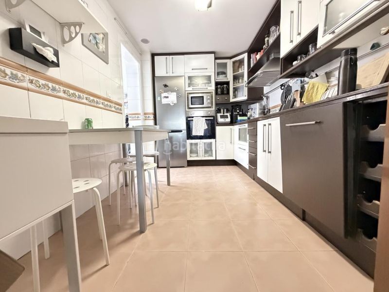 Foto d96865e3-e643-4b18-ab01-e6fce8af8fc7. Flat with parking pool in El Consul - Ciudad Universitaria - El Romeral Málaga