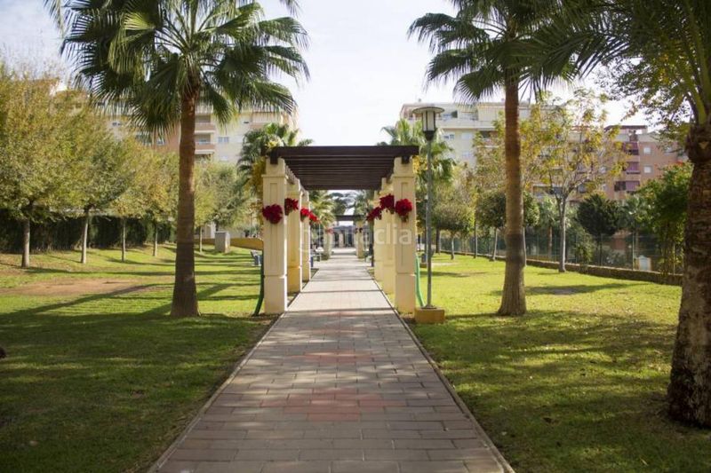 Foto e6ce59e3-b96c-41a8-a76e-570a52492672. Flat with parking pool in El Consul - Ciudad Universitaria - El Romeral Málaga