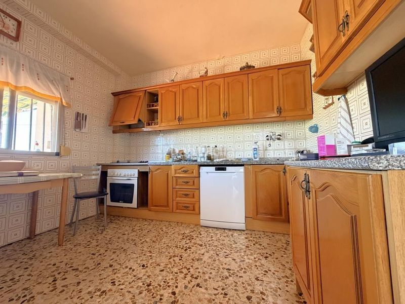 Foto 4039ba71-876d-466e-9bcf-153c1f50867e. Casa amb aparcament a San Alberto - La Alcubilla - Florisol Málaga