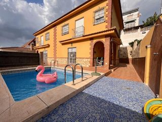 Xalet a Fuente Alegre - El Chaparral - Los Morales. Chalet en puerto de la torre