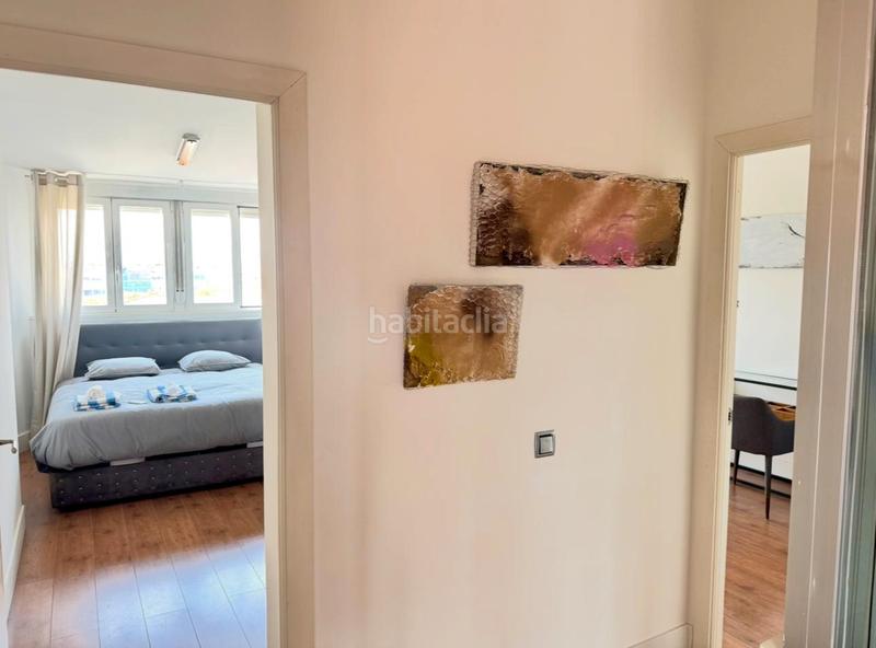Foto 2b0511f7-63b3-40e5-a980-fd85d009f87e. Alquiler ático  exclusivo con terraza en plaza de Legazpi – 2 dormitorios, 2 baños en Madrid