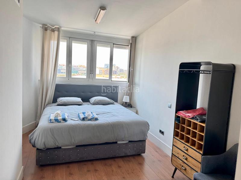 Foto 49371f38-1264-41d1-92ef-5fa2202b80d2. Alquiler ático  exclusivo con terraza en plaza de Legazpi – 2 dormitorios, 2 baños en Madrid