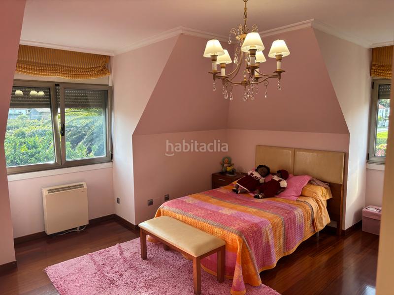 Foto 0d43a6e8-2ee4-4974-b4ea-5313e9251e42. Chalet  en venta en Campus Norte - San Caetano Santiago de Compostela