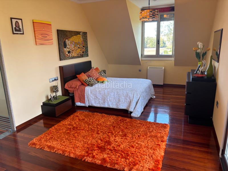 Foto 45efdc34-301d-4a3f-a918-b6f895d099e6. Chalet  en venta en Campus Norte - San Caetano Santiago de Compostela