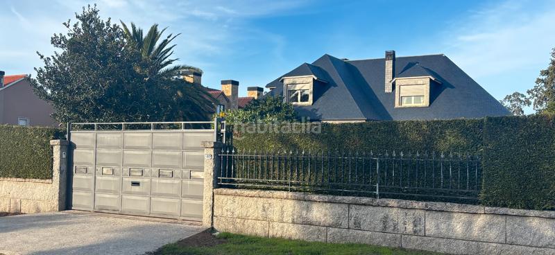 Foto d2a82e07-534d-4bcf-a98a-7138e85baf92. Chalet  en venta en Campus Norte - San Caetano Santiago de Compostela