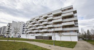 Flat in Avenida de olarizu 0