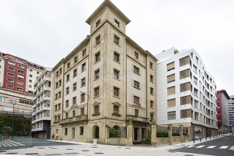 Foto fb0146dd-5389-43ad-b881-4f43feb87869. Pis 109m<sup>2</sup> a calle blas de etxebarria 0 a Eibar