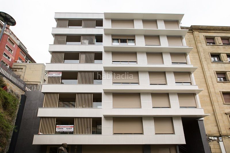 Foto e0d7d47d-7c3b-4b8b-bdcf-dd62a584df4d. Piso 109m<sup>2</sup> en calle blas de etxebarria 0 en Eibar