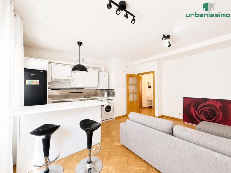 Foto 732aa910-828d-4165-ba01-fce2dbea05af. Apartament amb calefacció a Valdeacederas Madrid